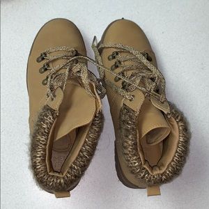 Wens size 9 boots